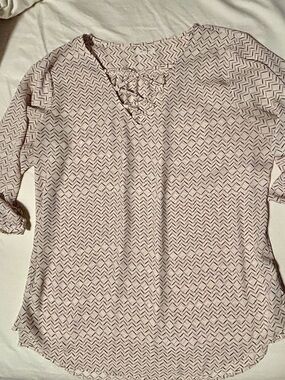 Women's cream Chevron Lace-Up V-Neck Blouse